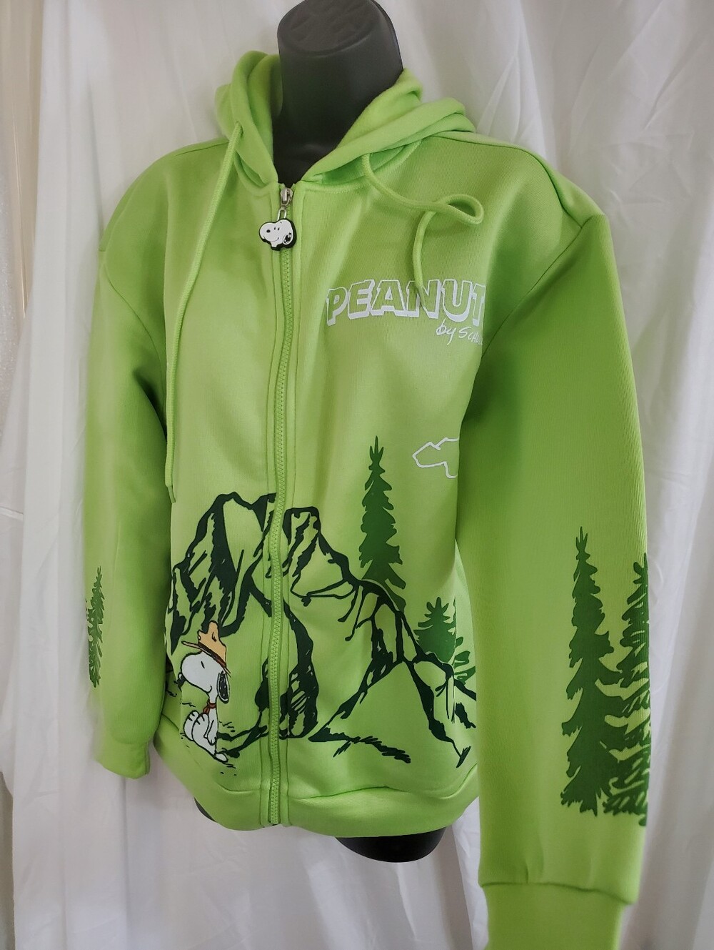 Peanuts camping Snoopy & Woodstock  green hoodie with snoopy zip pull size L NEW - Picture 14 of 14